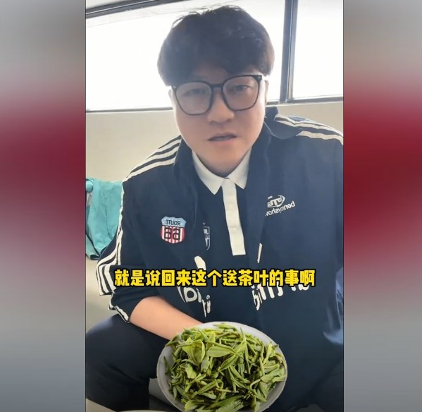 趙鵬：不太清楚賈秀全要球員買(mǎi)茶葉的段子，但這在現實(shí)中也正常